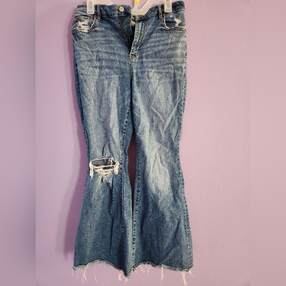 American eagle curvy high rise flare 10 short - Picture 1 of 11